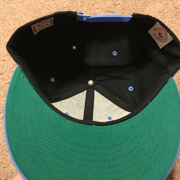 Cavs hat - Picture 2 of 2